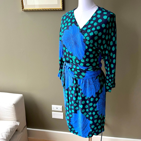 Mock wrap dress - Picture 1 of 5